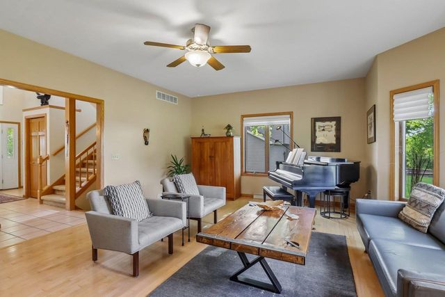 920 Lexington Way, Waunakee, WI 53597