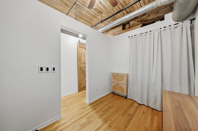 1525 S Michigan Avenue 205, Chicago, IL 60605