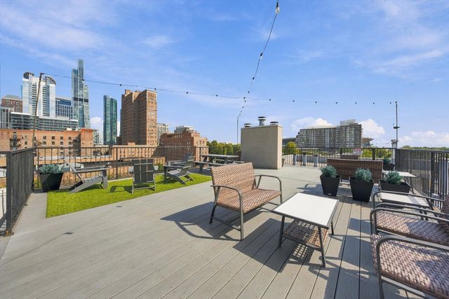 1525 S Michigan Avenue 205, Chicago, IL 60605