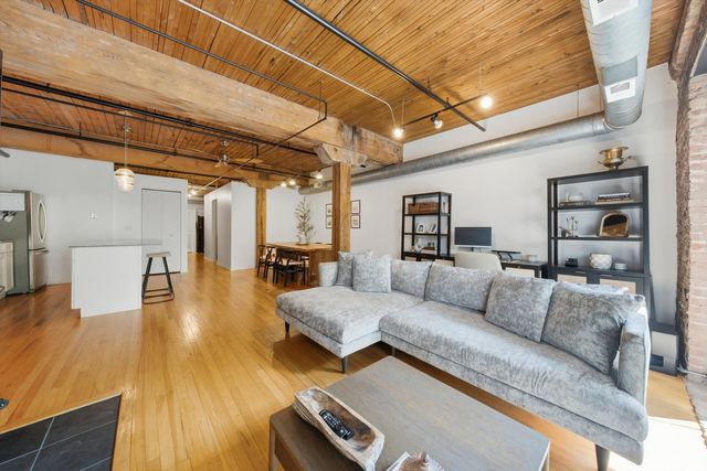 1525 S Michigan Avenue 205, Chicago, IL 60605