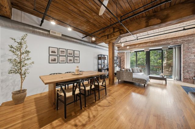 1525 S Michigan Avenue 205, Chicago, IL 60605