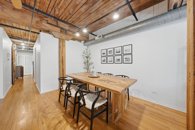 1525 S Michigan Avenue 205, Chicago, IL 60605