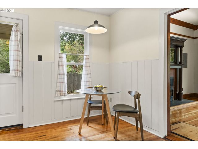 1875 W 15th Ave, Eugene, OR 97402