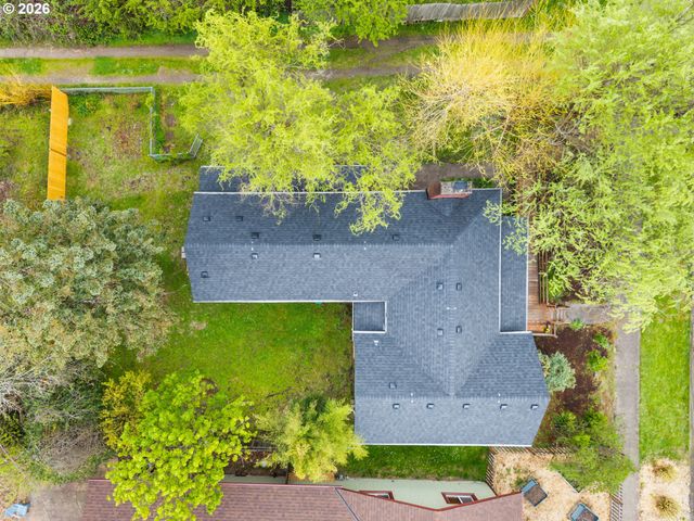 1875 W 15th Ave, Eugene, OR 97402