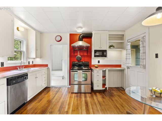 1875 W 15th Ave, Eugene, OR 97402