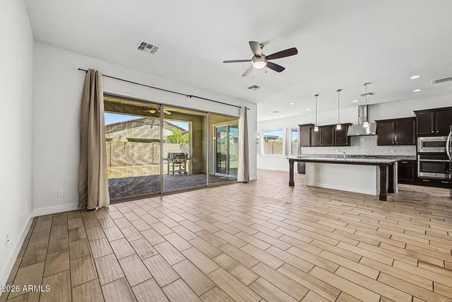 9960 E RUBIDIUM Avenue, Mesa, AZ 85212