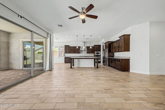 9960 E RUBIDIUM Avenue, Mesa, AZ 85212