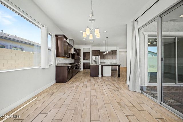 9960 E RUBIDIUM Avenue, Mesa, AZ 85212