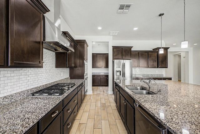 9960 E RUBIDIUM Avenue, Mesa, AZ 85212