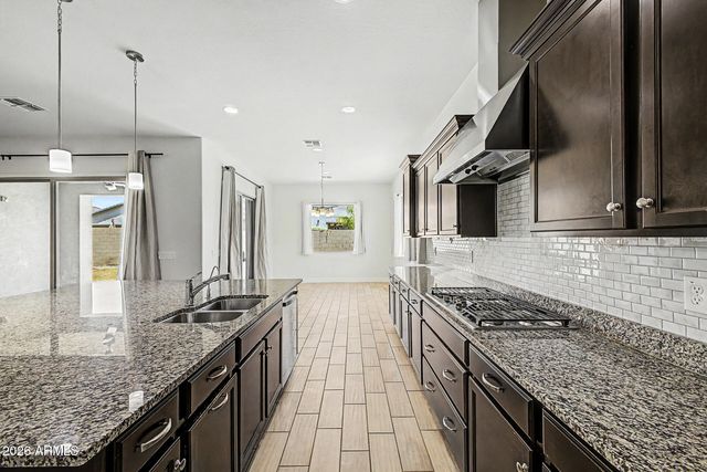 9960 E RUBIDIUM Avenue, Mesa, AZ 85212