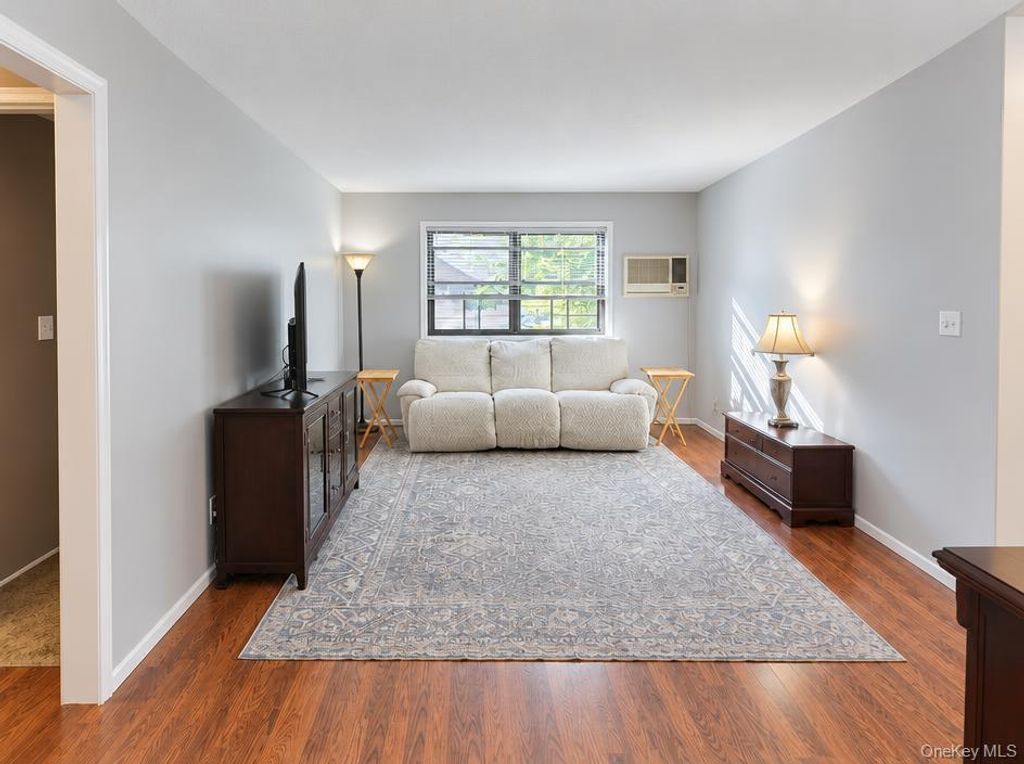80-03 156th Avenue 141, Howard Beach, NY 11414 — photo 3
