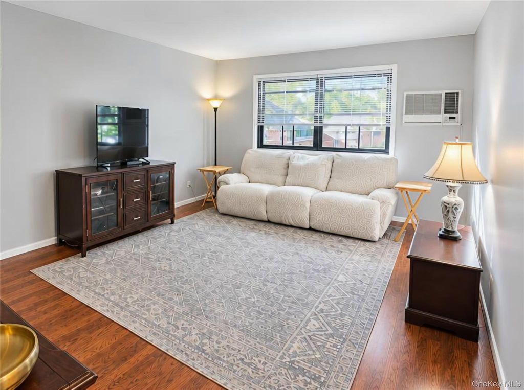 80-03 156th Avenue 141, Howard Beach, NY 11414 — photo 4