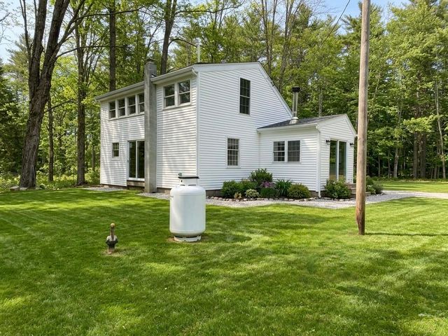 135 Athol Road, Richmond, NH 03470