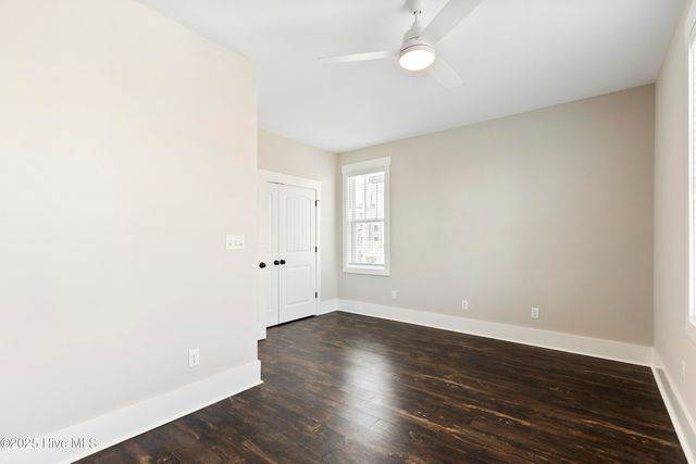 711 Carolina Beach Avenue N, Carolina Beach, NC 28428