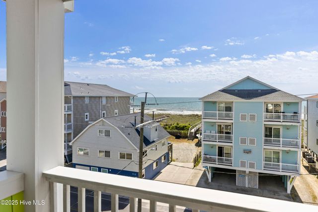 711 Carolina Beach Avenue N, Carolina Beach, NC 28428