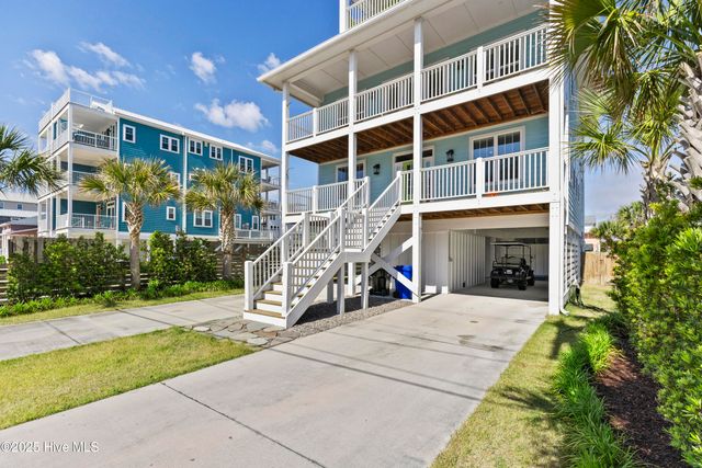 711 Carolina Beach Avenue N, Carolina Beach, NC 28428