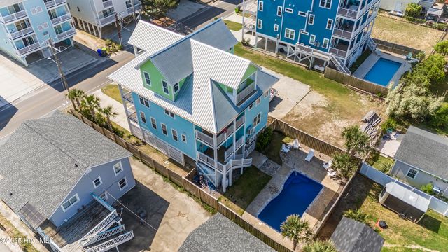 711 Carolina Beach Avenue N, Carolina Beach, NC 28428