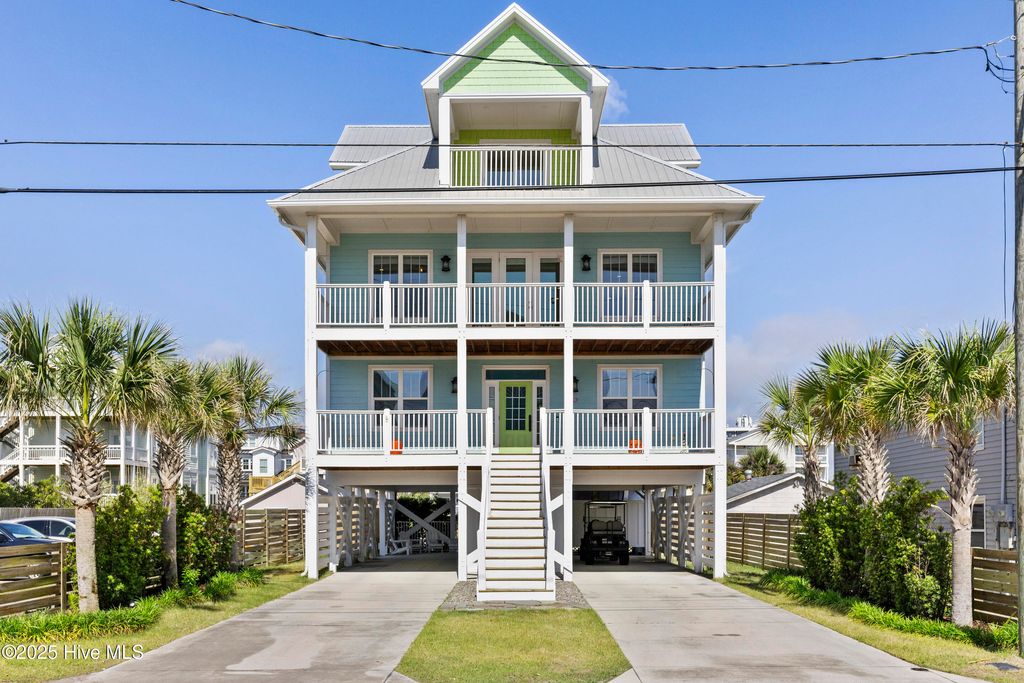 711 Carolina Beach Avenue N, Carolina Beach, NC 28428