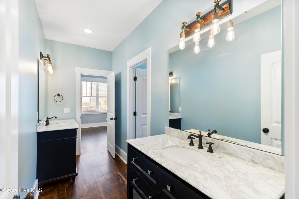 Image 17 of property listing at 711 Carolina Beach Avenue N, Carolina Beach, NC 28428