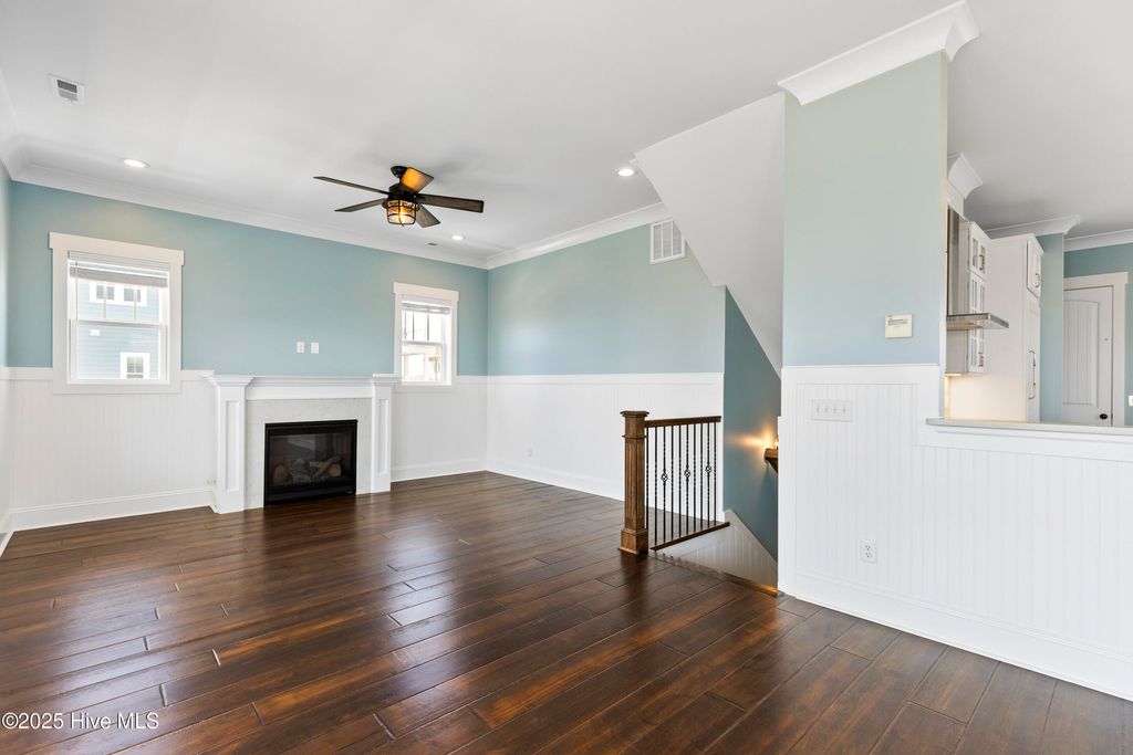 Image 26 of property listing at 711 Carolina Beach Avenue N, Carolina Beach, NC 28428