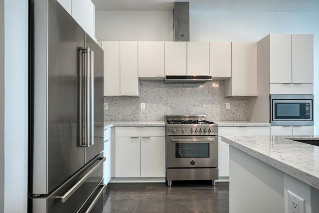 207 W Johanna ST 207, Austin, TX 78704