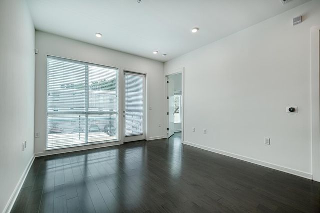 207 W Johanna ST 207, Austin, TX 78704