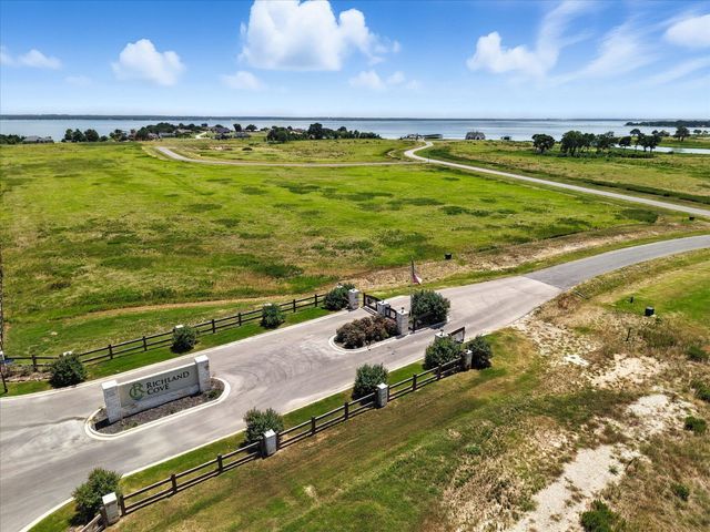 22 Richland Cove, Corsicana, TX 75109