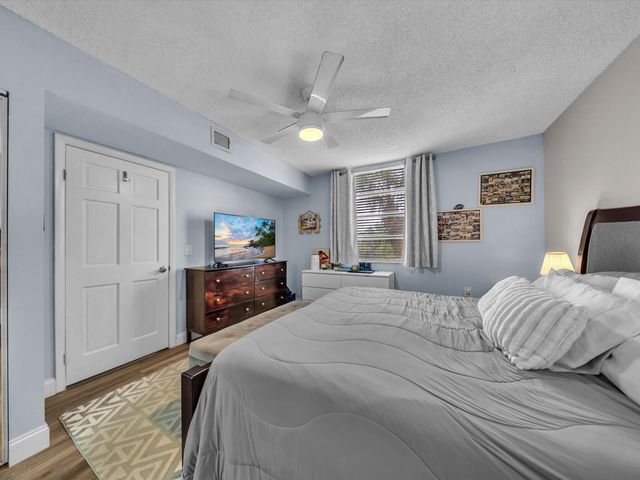 1701 Whitehall Drive 302, Davie, FL 33324