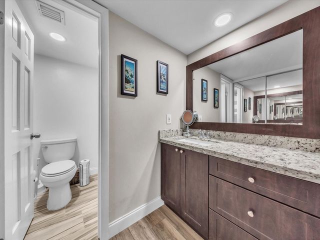 1701 Whitehall Drive 302, Davie, FL 33324