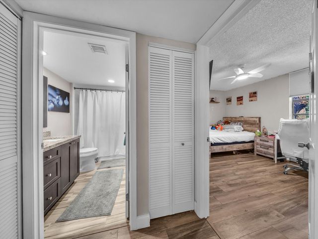 1701 Whitehall Drive 302, Davie, FL 33324
