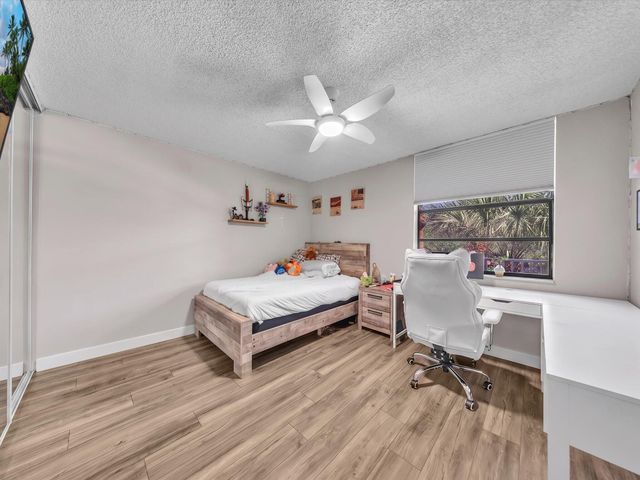 1701 Whitehall Drive 302, Davie, FL 33324