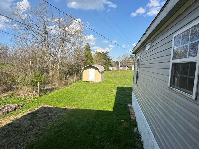 552 D Anders Road, London, KY 40744