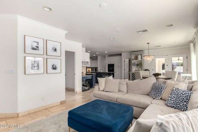 5555 E MONTEROSA Street, Phoenix, AZ 85018