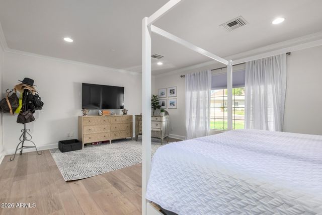 5555 E MONTEROSA Street, Phoenix, AZ 85018
