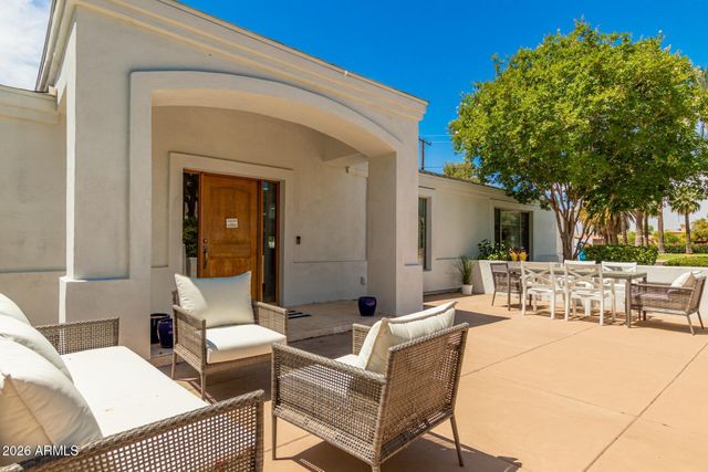 5555 E MONTEROSA Street, Phoenix, AZ 85018