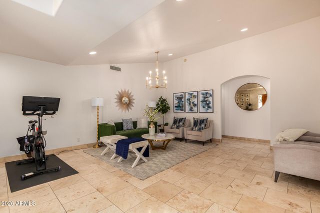 5555 E MONTEROSA Street, Phoenix, AZ 85018