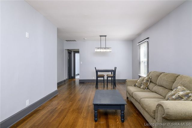 2216 Morton Avenue, New Albany, IN 47150