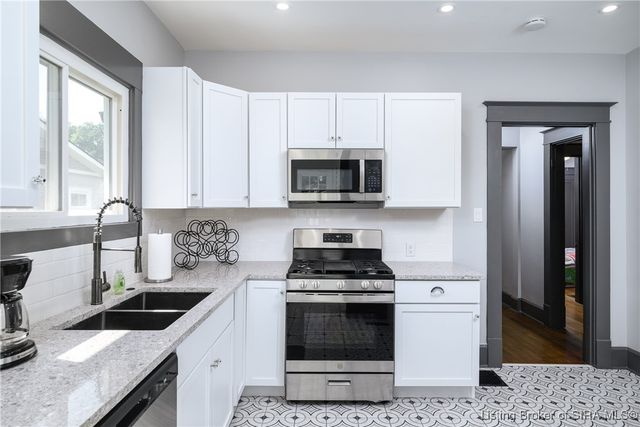 2216 Morton Avenue, New Albany, IN 47150