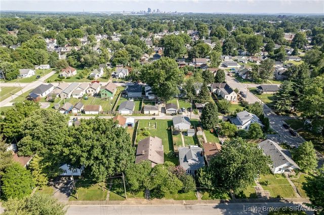 2216 Morton Avenue, New Albany, IN 47150