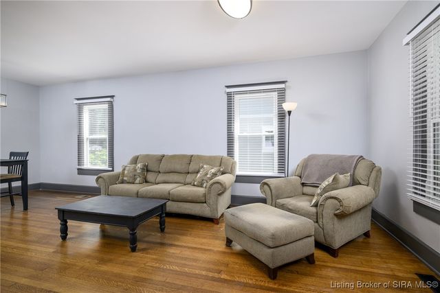 2216 Morton Avenue, New Albany, IN 47150