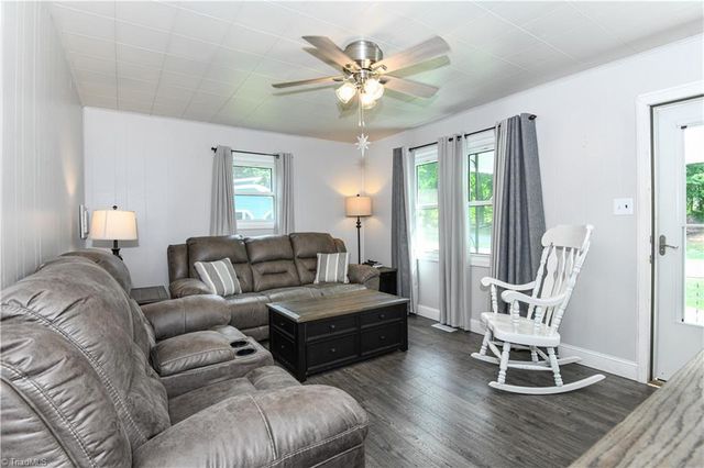 501 Melba Lane, Winston-salem, NC 27107