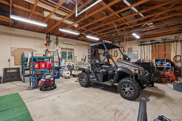 68345 Romeo Plank Road, Ray, MI 48096