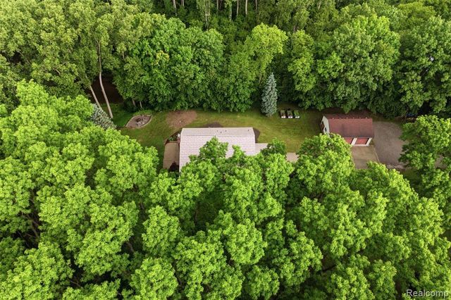 68345 Romeo Plank Road, Ray, MI 48096