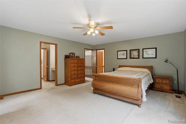 68345 Romeo Plank Road, Ray, MI 48096