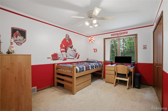 68345 Romeo Plank Road, Ray, MI 48096