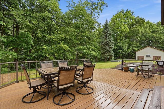 68345 Romeo Plank Road, Ray, MI 48096