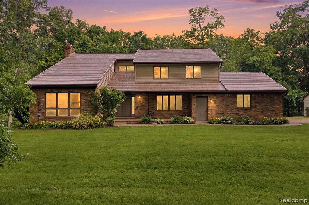 68345 Romeo Plank Road, Ray, MI 48096