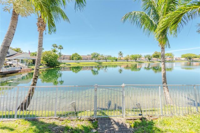 8340 NW 193rd Ln, Hialeah, FL 33015