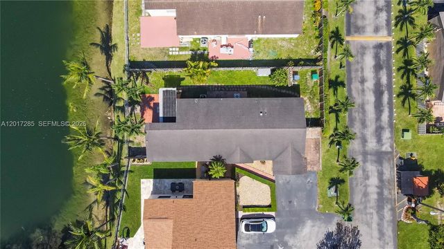 8340 NW 193rd Ln, Hialeah, FL 33015
