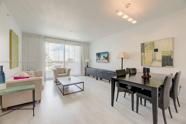 2401 NE 65th St 509, Fort Lauderdale, FL 33308